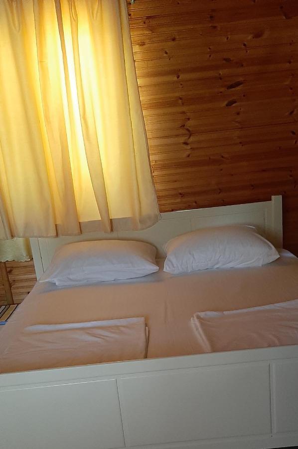 Appartement Kolonia E Artistave à Velipojë Extérieur photo