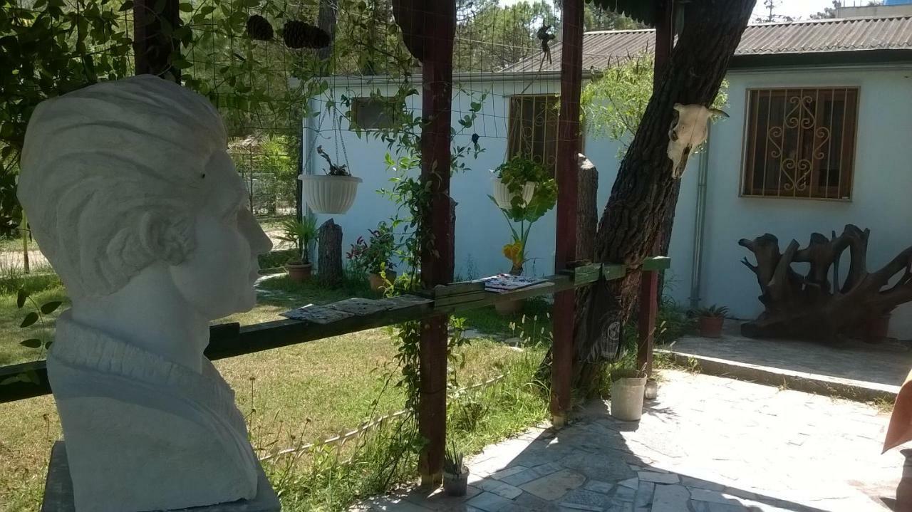 Appartement Kolonia E Artistave à Velipojë Extérieur photo