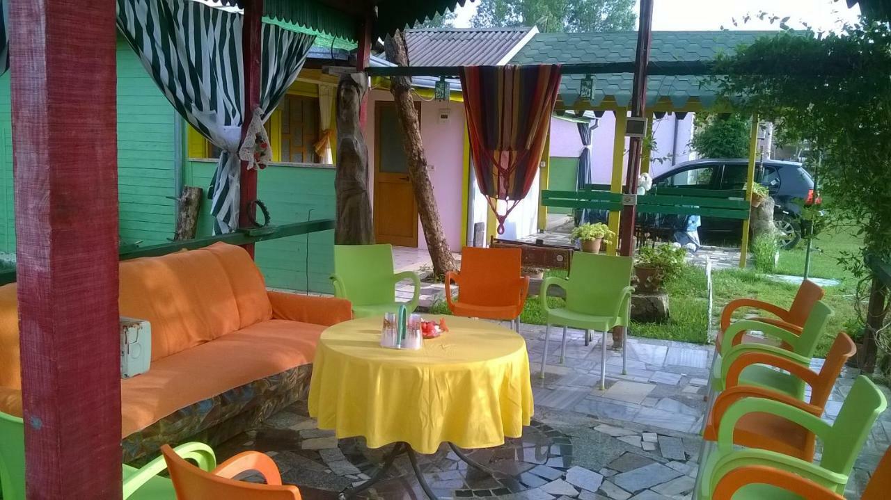 Appartement Kolonia E Artistave à Velipojë Extérieur photo